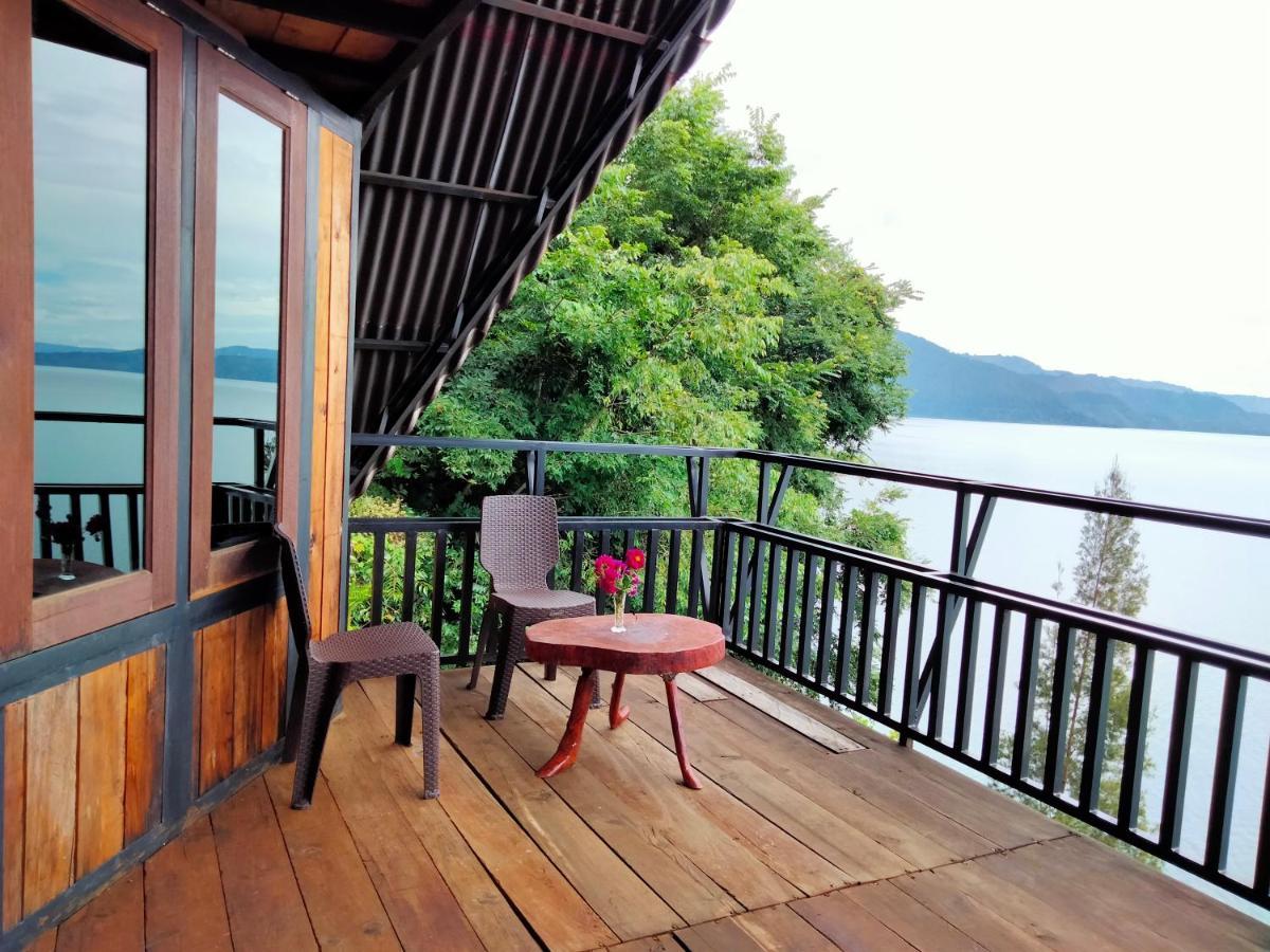 Pondok Berata Dapdap Balige Extérieur photo