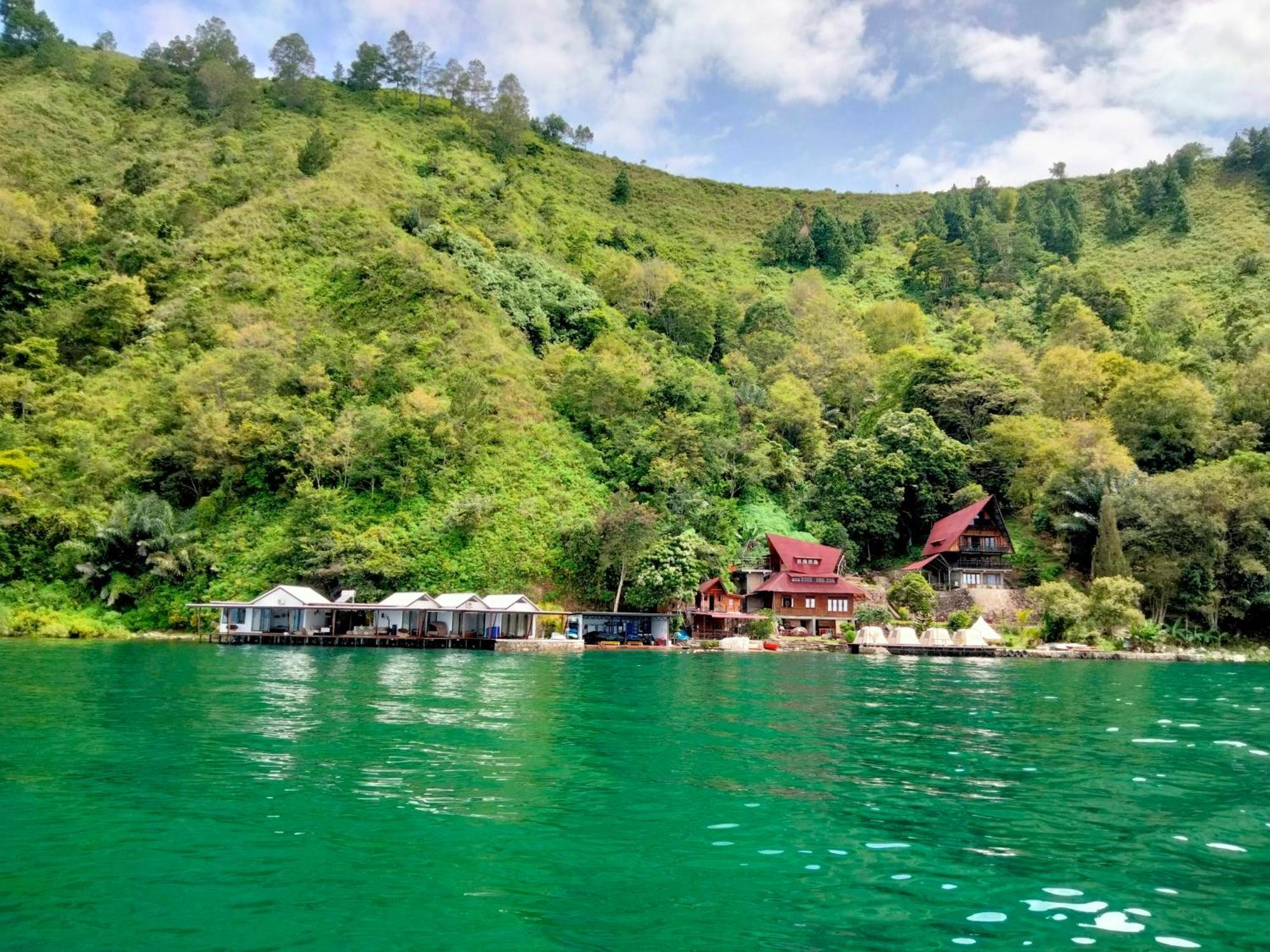 Pondok Berata Dapdap Balige Extérieur photo
